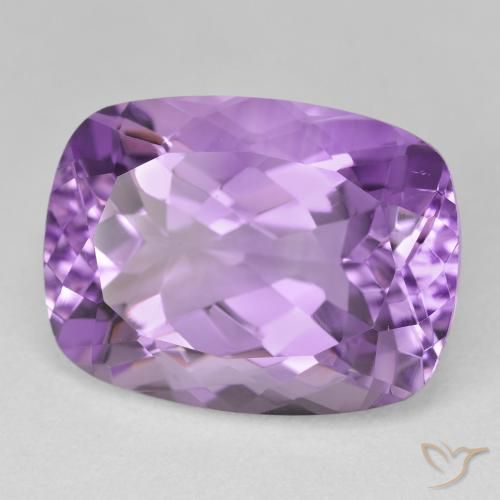 Amatista Violeta medio claro natural de 20.06 ct, Forma Cojín, VVS-VS
