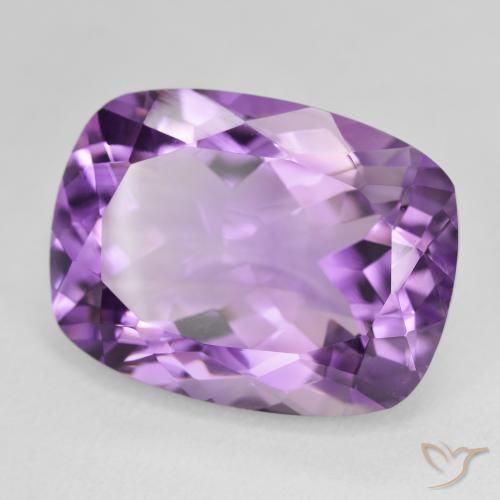 Amatista Violeta rosáceo medio natural de 18.69 ct, Forma Cojín, VVS