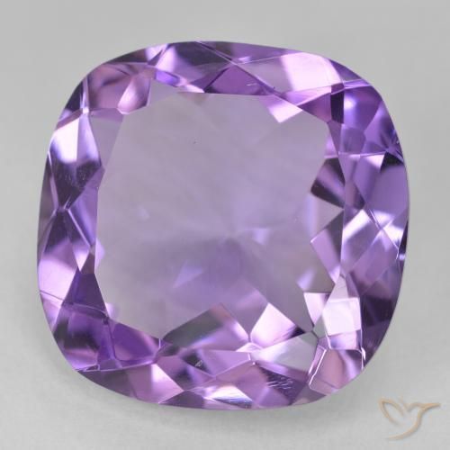 Amatista Violeta medio natural de 17.69 ct, Forma Cojín, VVS