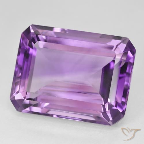 Amatista Violeta rosáceo medio natural de 22.47 ct, Corte Octágono / Esmeralda, VVS