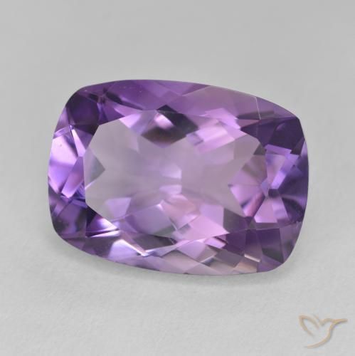 Amatista Violeta medio natural de 12.54 ct, Forma Cojín, VVS