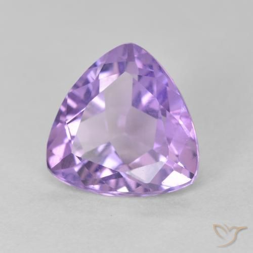 Amatista Violeta medio natural de 2.88 ct, Trillón, VS