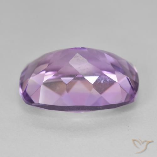 Amatista Violeta medio natural de 13.11 ct, Forma Cojín, VVS
