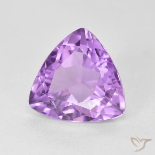 Amatista Violeta rosáceo medio natural de 3.01 ct, Trillón, VS