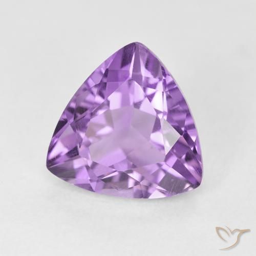 Amatista Violeta rosáceo medio natural de 2.87 ct, Trillón, VS
