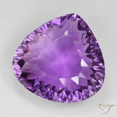 Amatista Violeta púrpura medio natural de 105.35 ct, En forma de pera, VVS