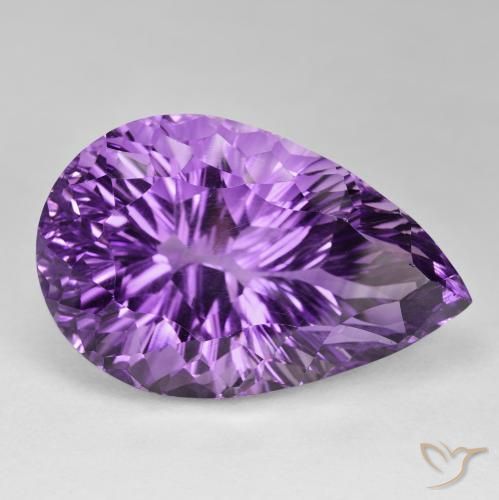 Amatista Violeta medio natural de 86.75 ct, En forma de pera, VVS