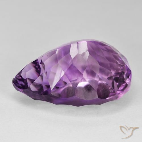 Amatista Violeta intenso natural de 57.88 ct, En forma de pera, VVS