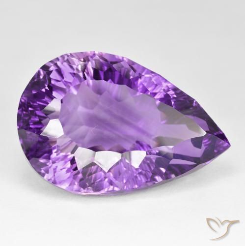 Amatista Violeta intenso natural de 62.94 ct, En forma de pera, VVS