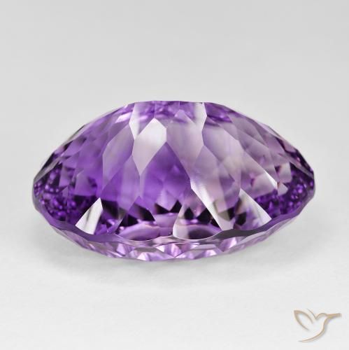 Amatista Violeta medio natural de 65.58 ct, Ovalada, VVS