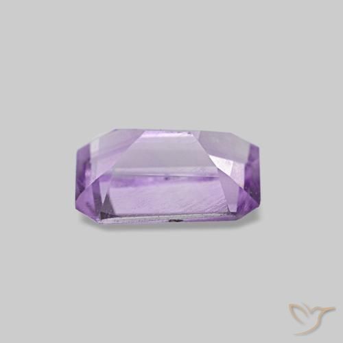Amatista Violeta medio natural de 0.47 ct, corte esmeralda, VS