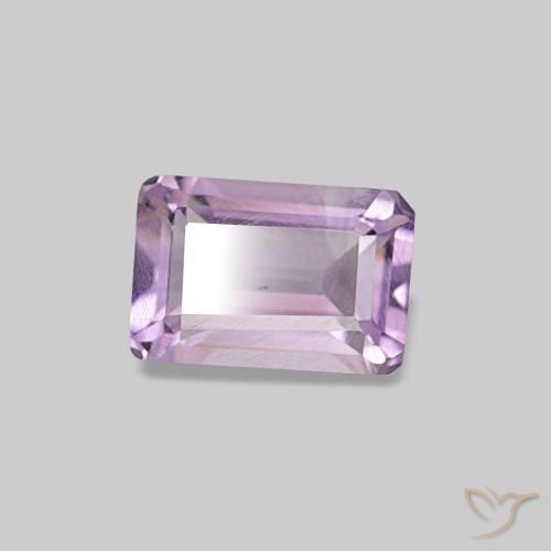Amatista Violeta medio natural de 0.60 ct, corte esmeralda, VS