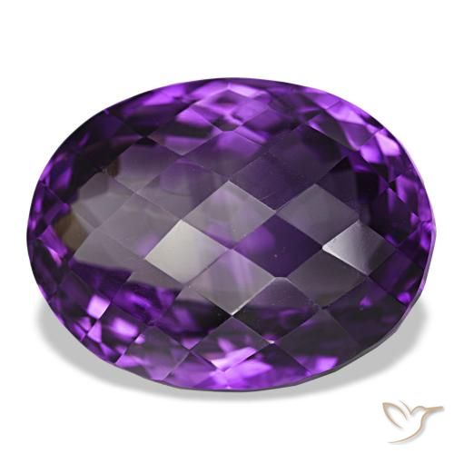 Amatista Violeta medio natural de 32.51 ct, Corte Óvalo, IF