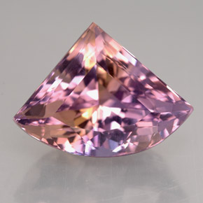 Ametrino bicolor natural de 12,52 ct, forma elegante, VVS