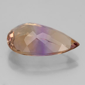 Ametrino bicolor natural de 6,06 ct, en forma de pera, VVS