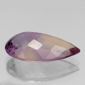 Ametrino bicolor natural de 6,36 ct, en forma de pera, VVS