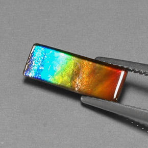 Ammolita multicolor natural de 1,83 ct, baguette, opaco