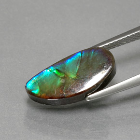 Ammolita multicolor natural de 4,32 ct, forma elegante, opaco
