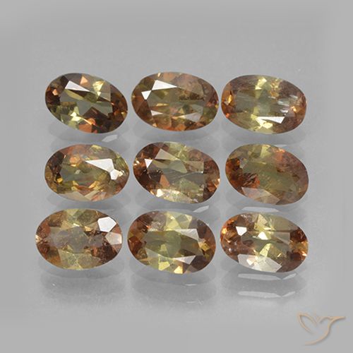 3.76ctw Natural Multicolor andalucita, Ovalada, VS-SI