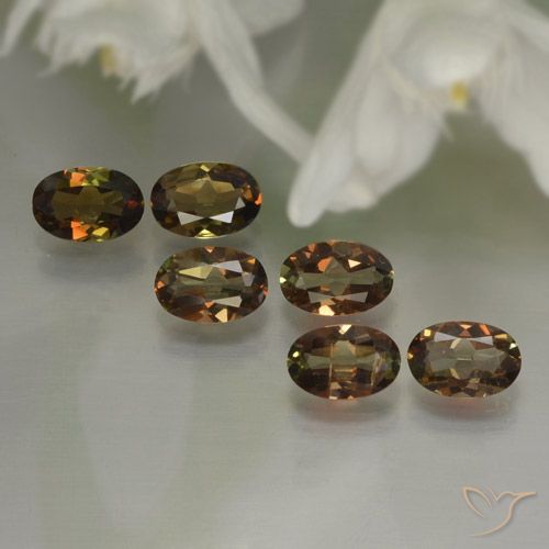 2.36ctw Natural Multicolor andalucita, Ovalada, VVS-VS