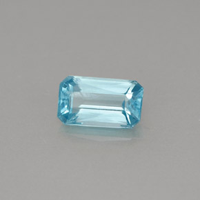 Apatito Azul claro natural de 0.81 ct, corte esmeralda, VS