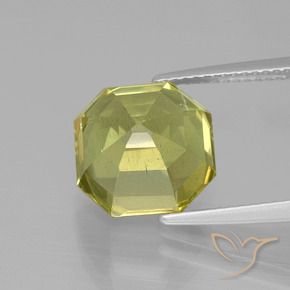 Apatito Amarillo claro natural de 7.91 ct, Corte Octágono / Esmeralda, VS