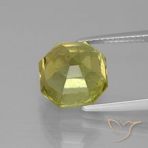 Apatito Amarillo verdoso natural de 7.64 ct, Corte Octágono / Esmeralda, VS-SI