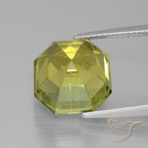 Apatito Amarillo medio natural de 9.32 ct, Corte Octágono / Esmeralda, VS