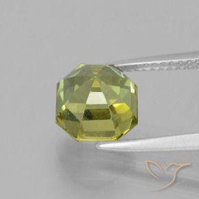 Apatito Verde terroso claro natural de 3.55 ct, Corte Octágono / Esmeralda, VS
