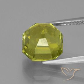 Apatito Verde terroso cálido natural de 6.28 ct, Corte Octágono / Esmeralda, VS