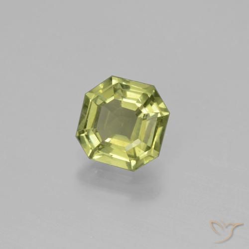 Apatito Verde terroso cálido natural de 1.26 ct, Corte Octágono / Esmeralda, VS