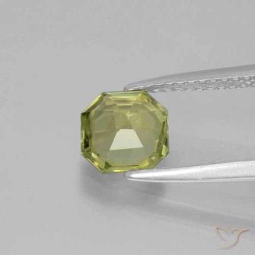 Apatito Verde terroso cálido natural de 1.26 ct, Corte Octágono / Esmeralda, VS