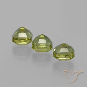 Gemas de Apatito Verde terroso cálido natural de 4.15 ct, Corte Octágono / Esmeralda, VS