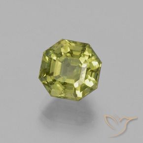 Apatito Verde terroso cálido natural de 3.76 ct, Corte Octágono / Esmeralda, VS