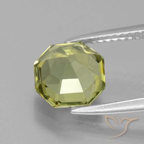 Apatito Amarillo medio natural de 2.43 ct, Corte Octágono / Esmeralda, VVS-VS