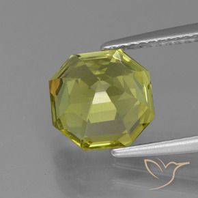 Apatito Amarillo verdoso natural de 3.74 ct, Corte Octágono / Esmeralda, VS