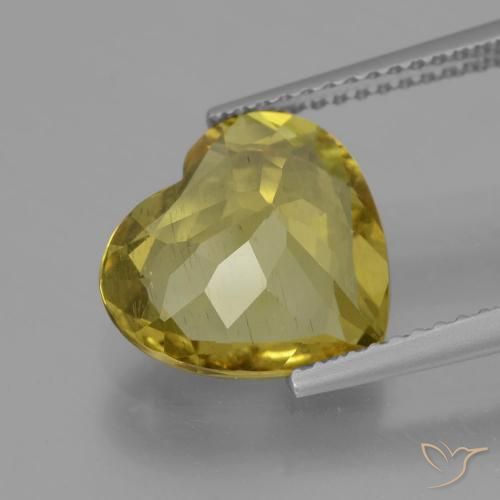 Apatito Amarillo medio natural de 3.93 ct, Corazón, VS