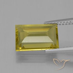 Apatito Amarillo claro medio natural de 2.99 ct, Corte Baguette, VS