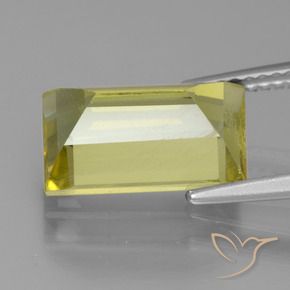 Apatito Amarillo claro natural de 4.94 ct, Corte Baguette, VS