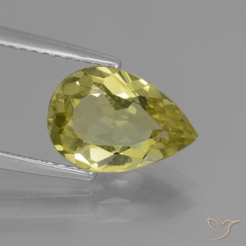 Apatito Verde bosque cálido natural de 2.19 ct, En forma de pera, VVS