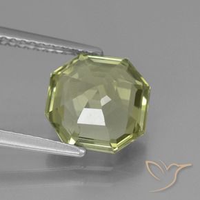 Apatito Verde amarillento natural de 3.16 ct, Corte Octágono / Esmeralda, VS