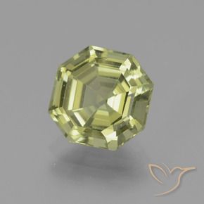 Apatito Verde claro natural de 3.59 ct, Corte Octágono / Esmeralda, VVS-VS