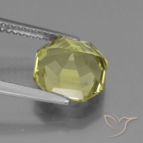 Apatito Amarillo medio natural de 3.33 ct, Corte Octágono / Esmeralda, VS