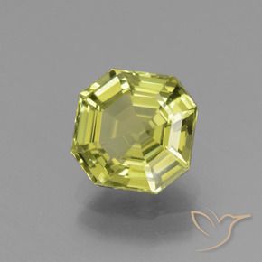 Apatito Amarillo  verdoso natural de 2.68 ct, Corte Octágono / Esmeralda, VVS-VS