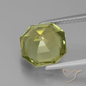 Apatito Amarillo  verdoso natural de 3.85 ct, Corte Octágono / Esmeralda, VVS-VS