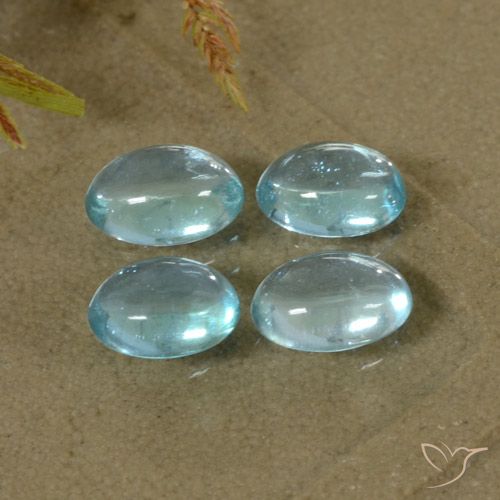 1.93ctw Natural Azul claro Apatito, Ovalada, Transparente