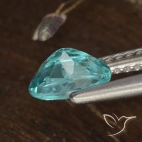 Apatito Verde azulado claro natural de 0.84 ct, Ovalada, VS