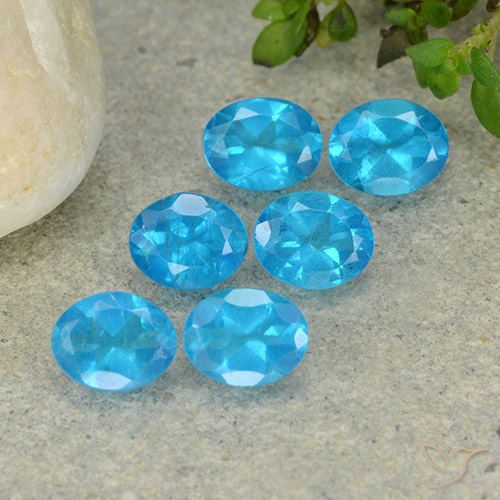 2.20ctw Natural Azul Apatito, Ovalada, VS