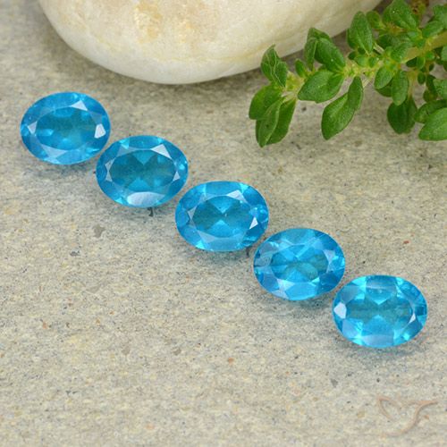 1.89ctw Natural Azul Apatito, Ovalada, VS
