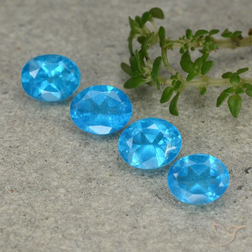 1.49ctw Natural Azul azur Apatito, Ovalada, VS